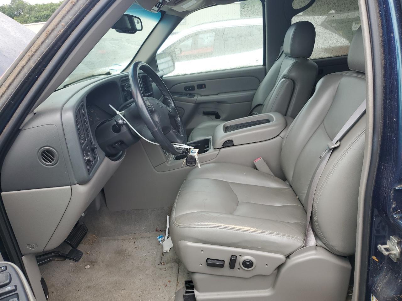 2005 Chevrolet Suburban K1500 - Image 7