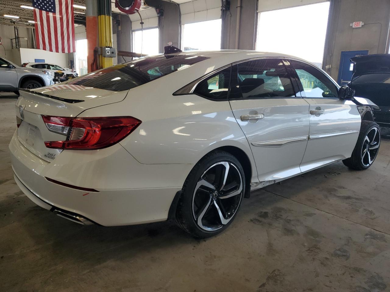 2021 Honda Accord Sport - Фото 3