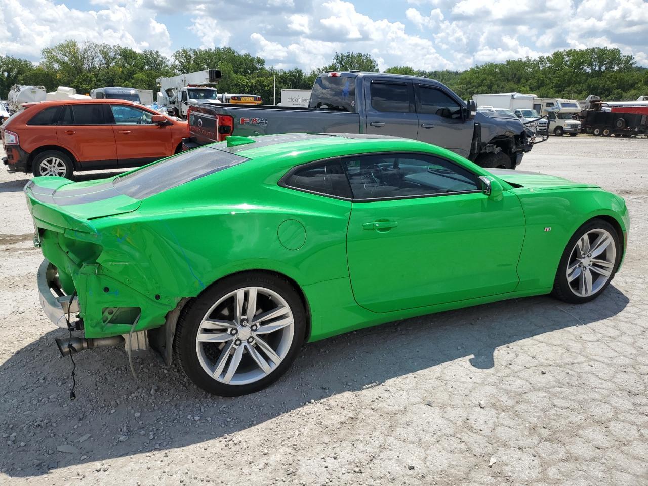 2017 Chevrolet Camaro Lt - Фото 3