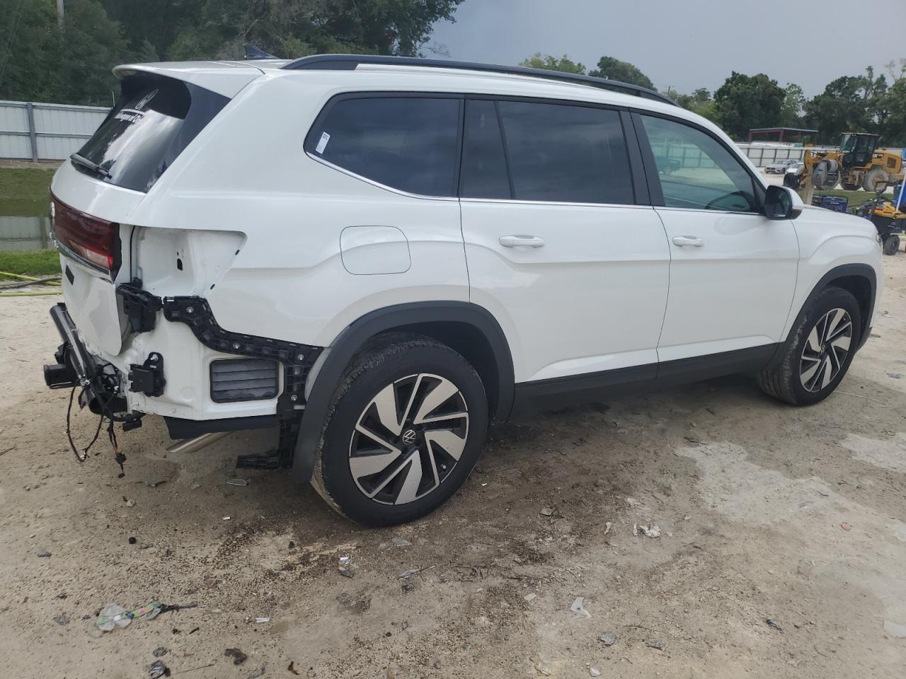 2024 Volkswagen Atlas Se - Image 3