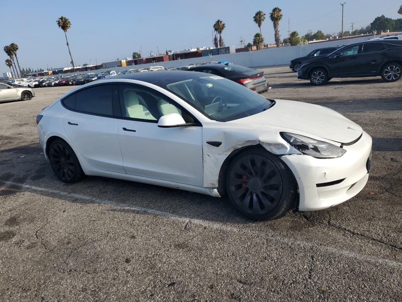 2022 Tesla Model 3 - Фото 4