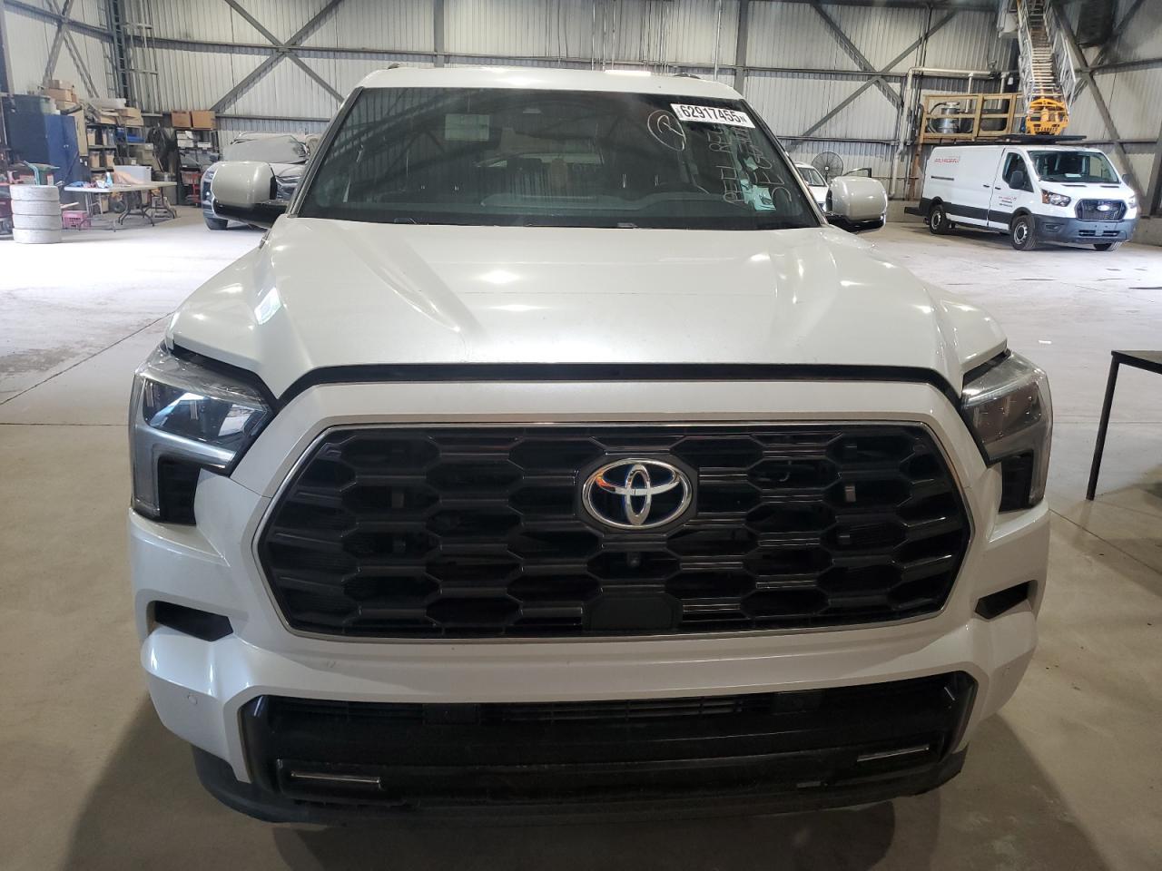 2023 Toyota Sequoia Sr5 - Фото 5