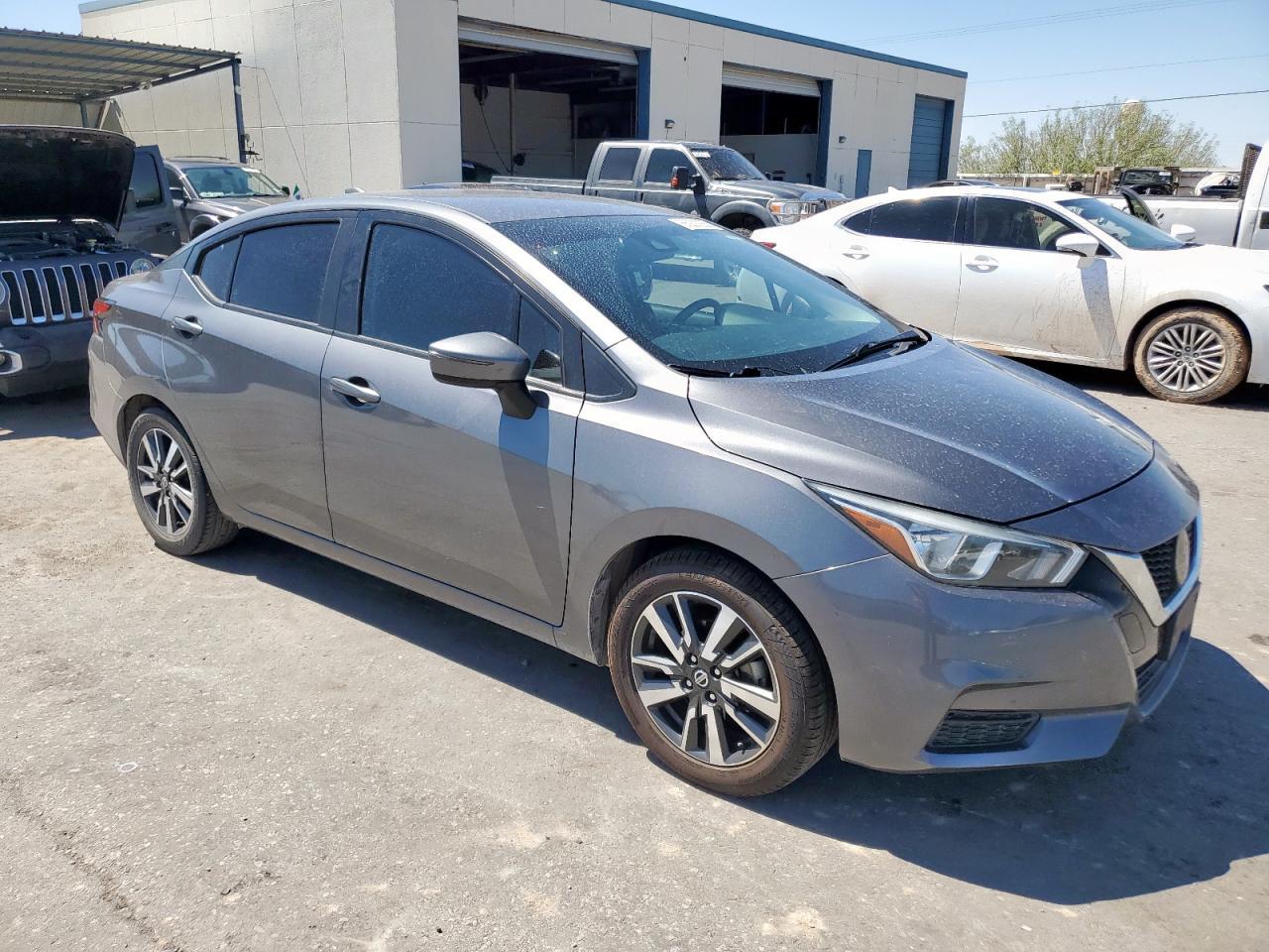 2021 Nissan Versa Sv - Image 4