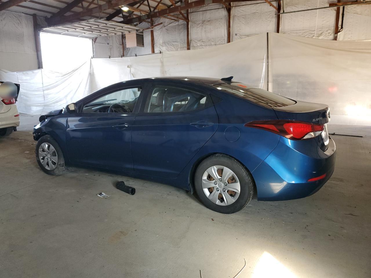 2016 Hyundai Elantra Se - Фото 2
