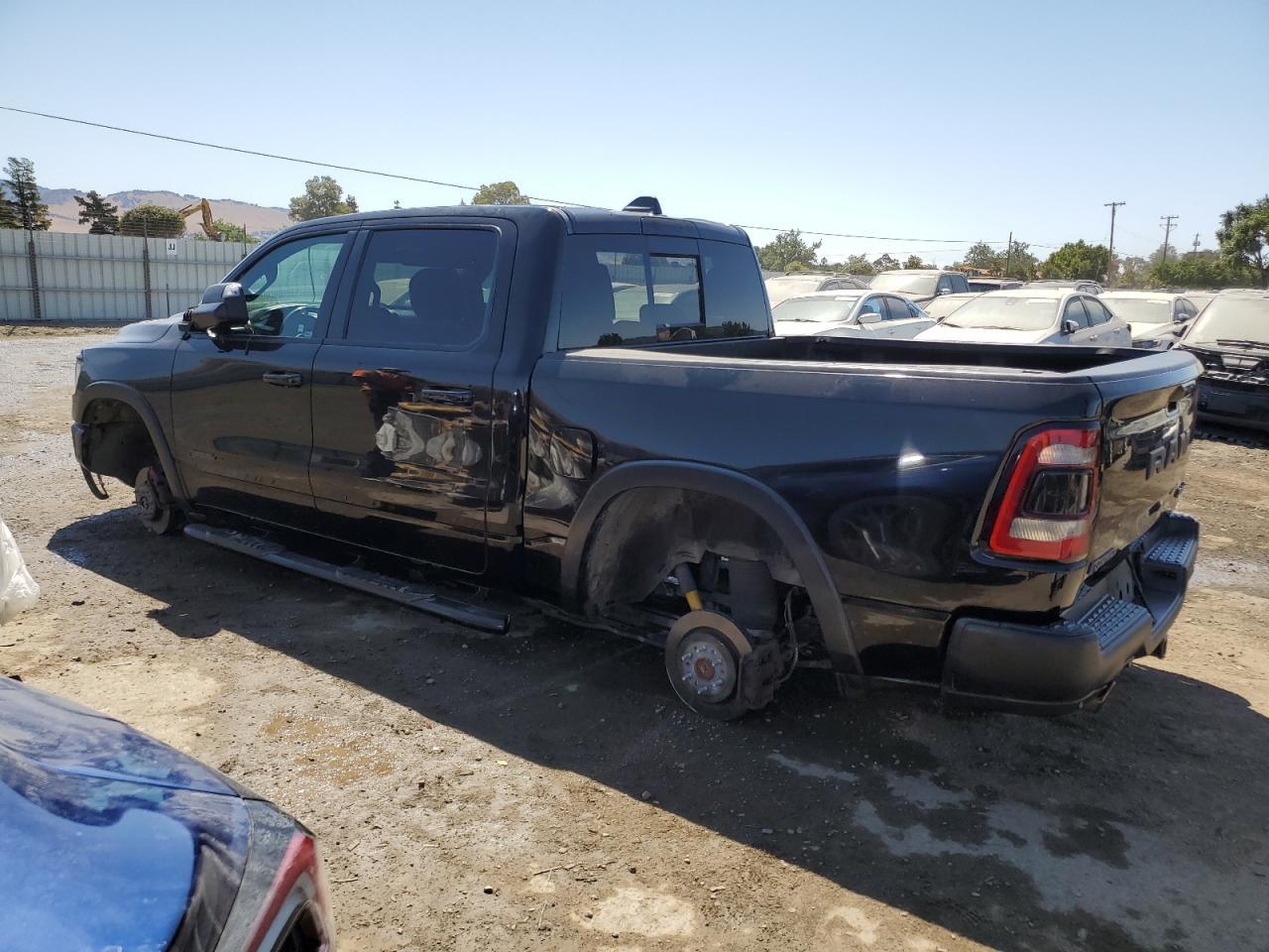 2019 Ram 1500 Rebel - Фото 2