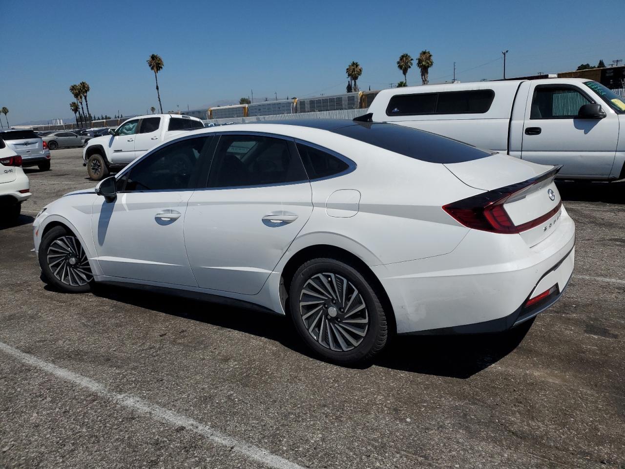 2021 Hyundai Sonata Hybrid - Фото 2