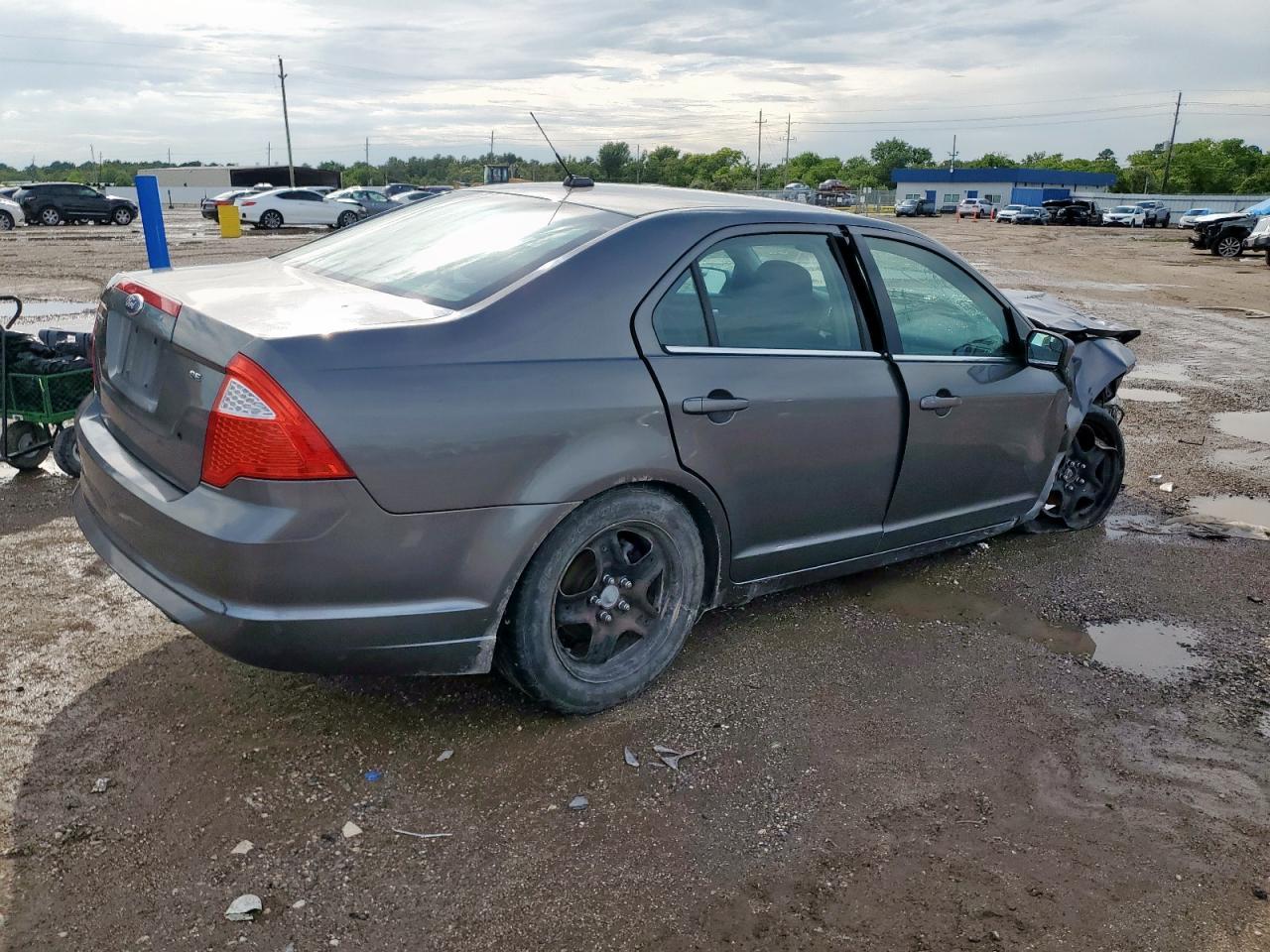 2011 Ford Fusion Se - Фото 3