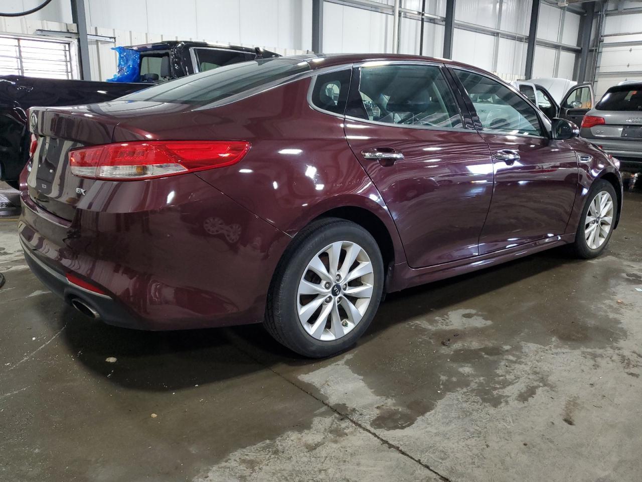 2016 Kia Optima Ex - Фото 3