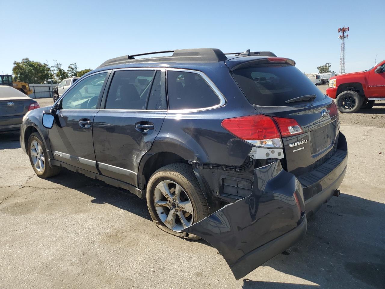 2013 Subaru Outback 3.6R Limited - Фото 2