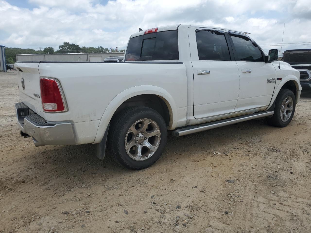 2018 Ram 1500 Laramie - Фото 3