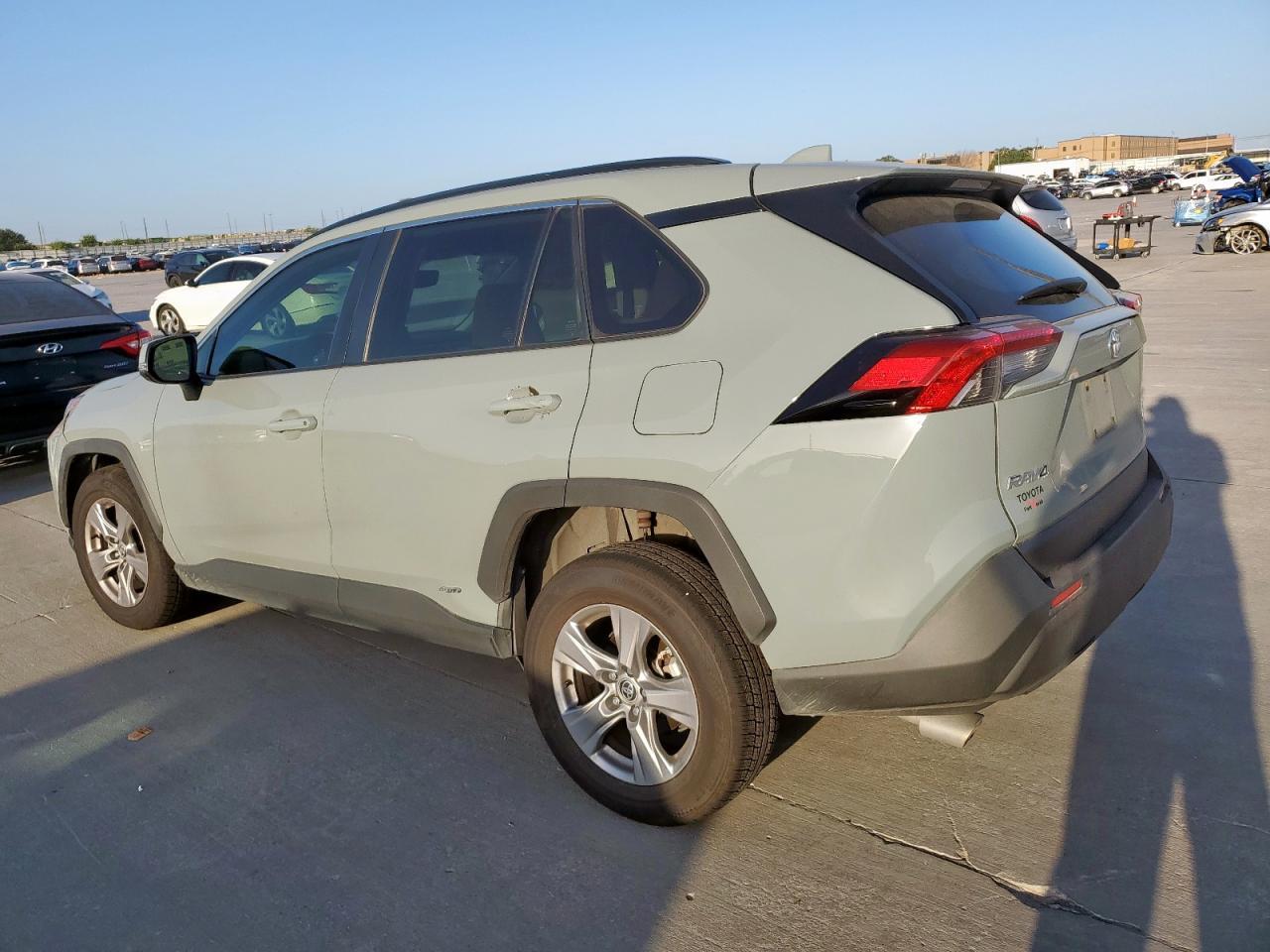 2022 Toyota Rav4 Xle - Фото 2