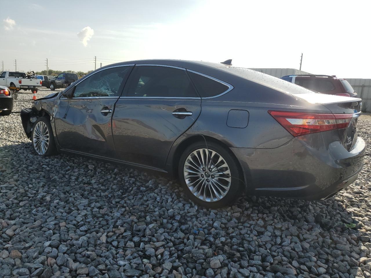 2016 Toyota Avalon Xle - Фото 2