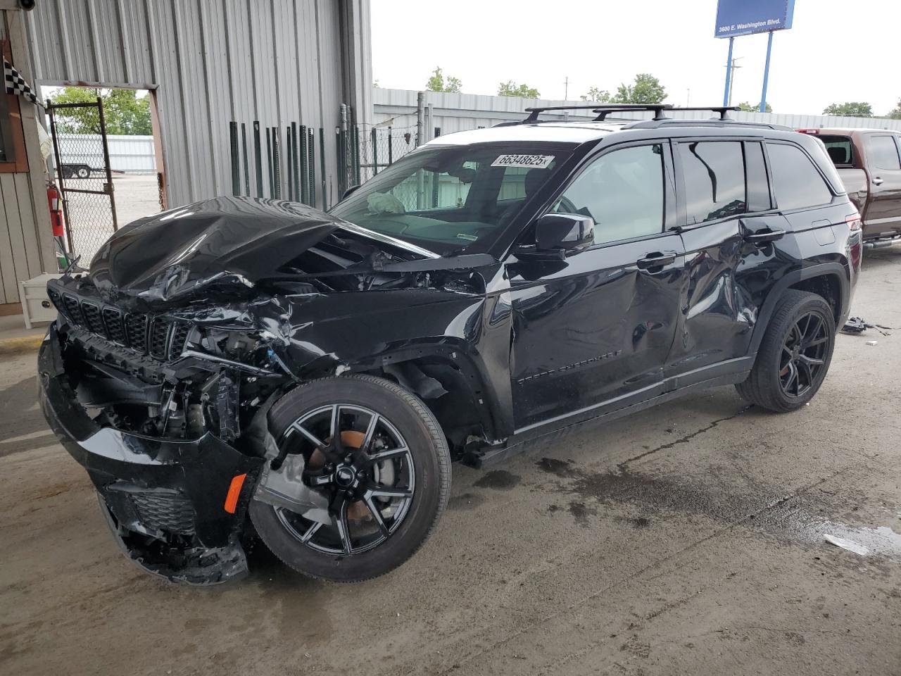 2024 Jeep Grand Cherokee Laredo