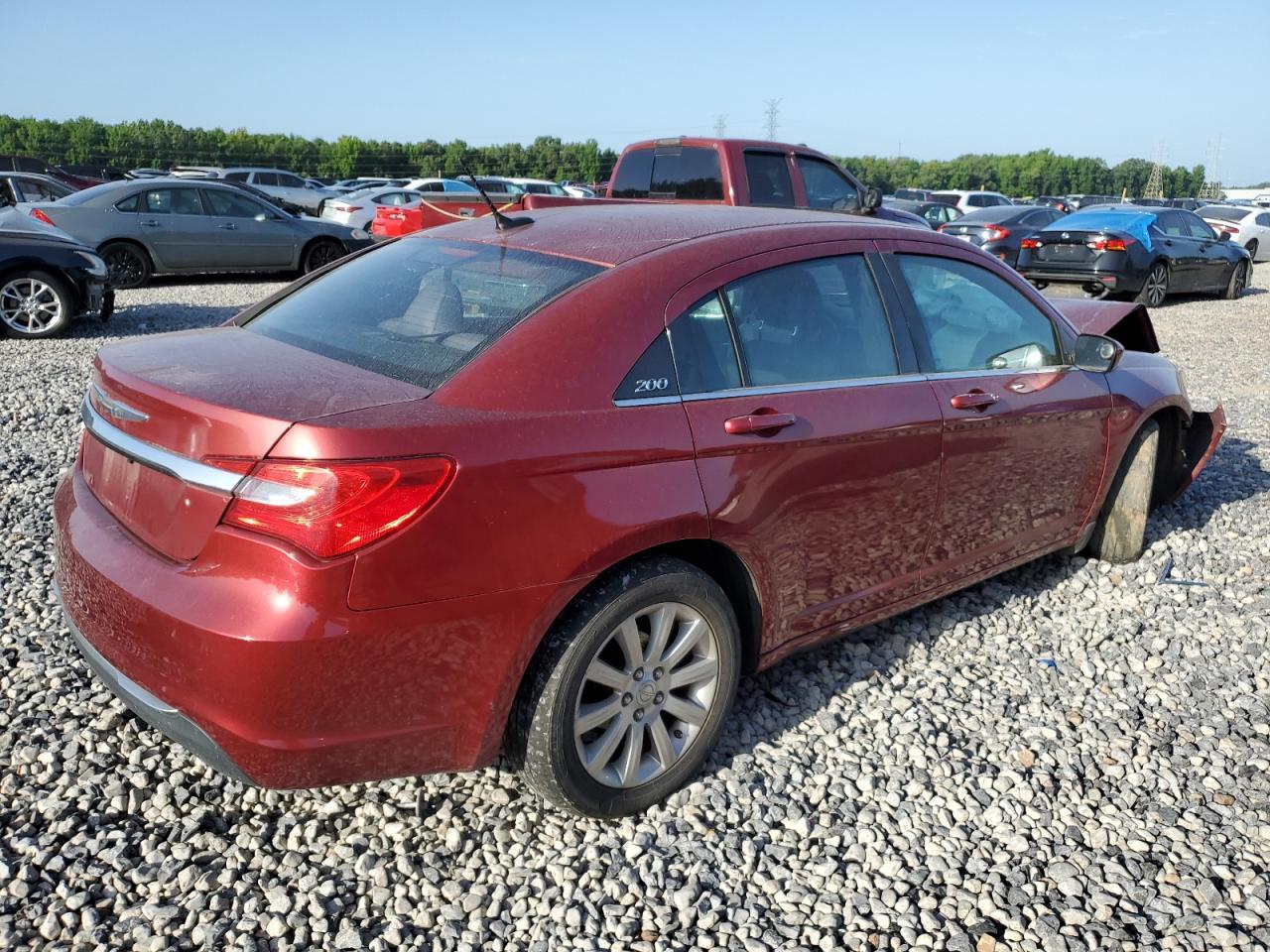 2014 Chrysler 200 Touring - Image 3