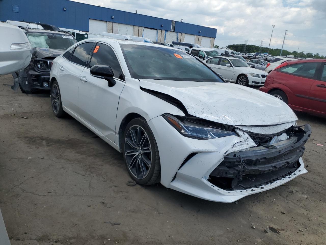 2020 Toyota Avalon Touring - Фото 4