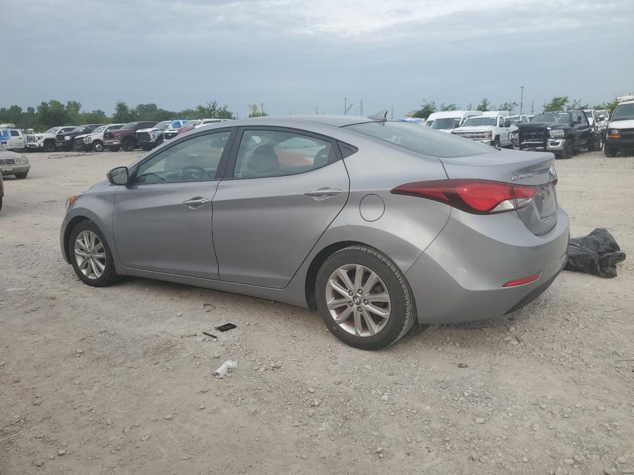 2014 Hyundai Elantra Se - Image 2