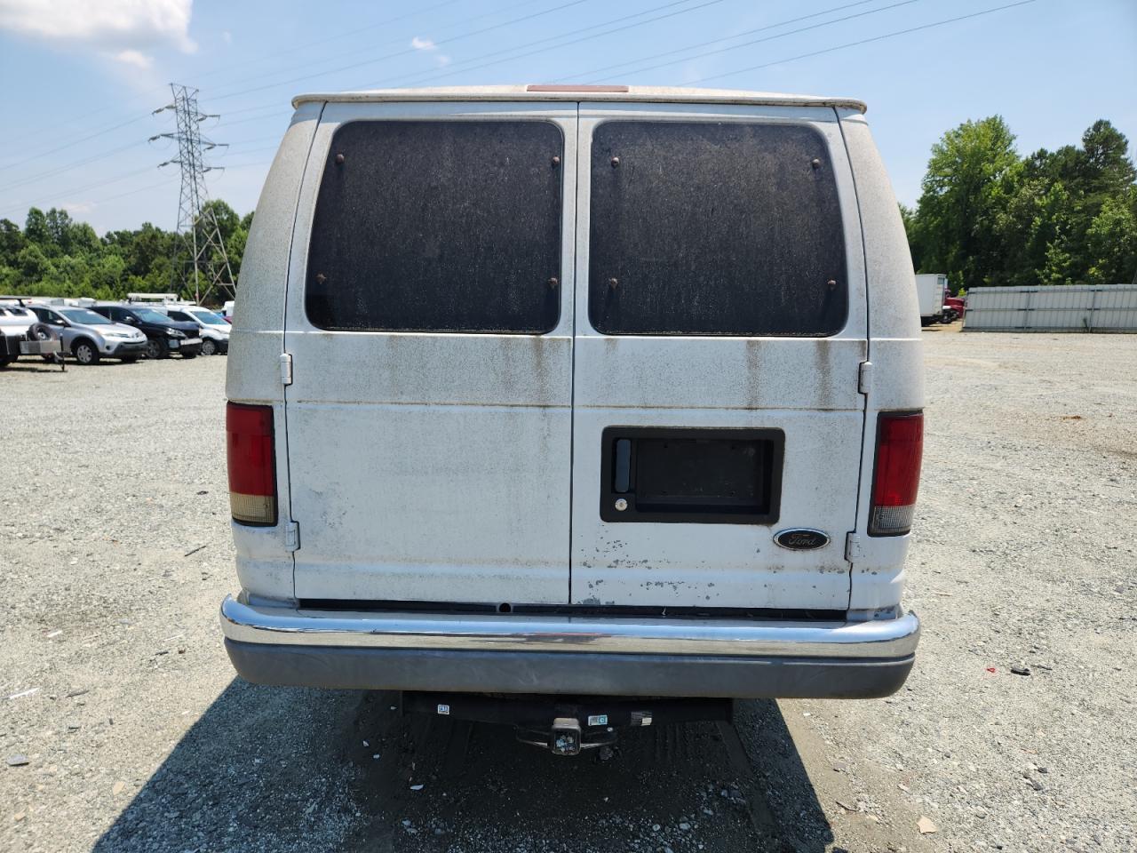 2003 Ford Econoline E350 Super Duty Wagon - Фото 6