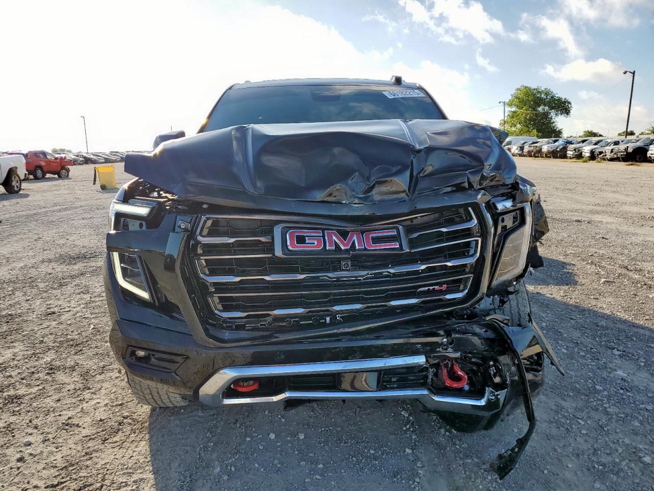 2025 GMC Yukon At4 Ultimate - Image 5