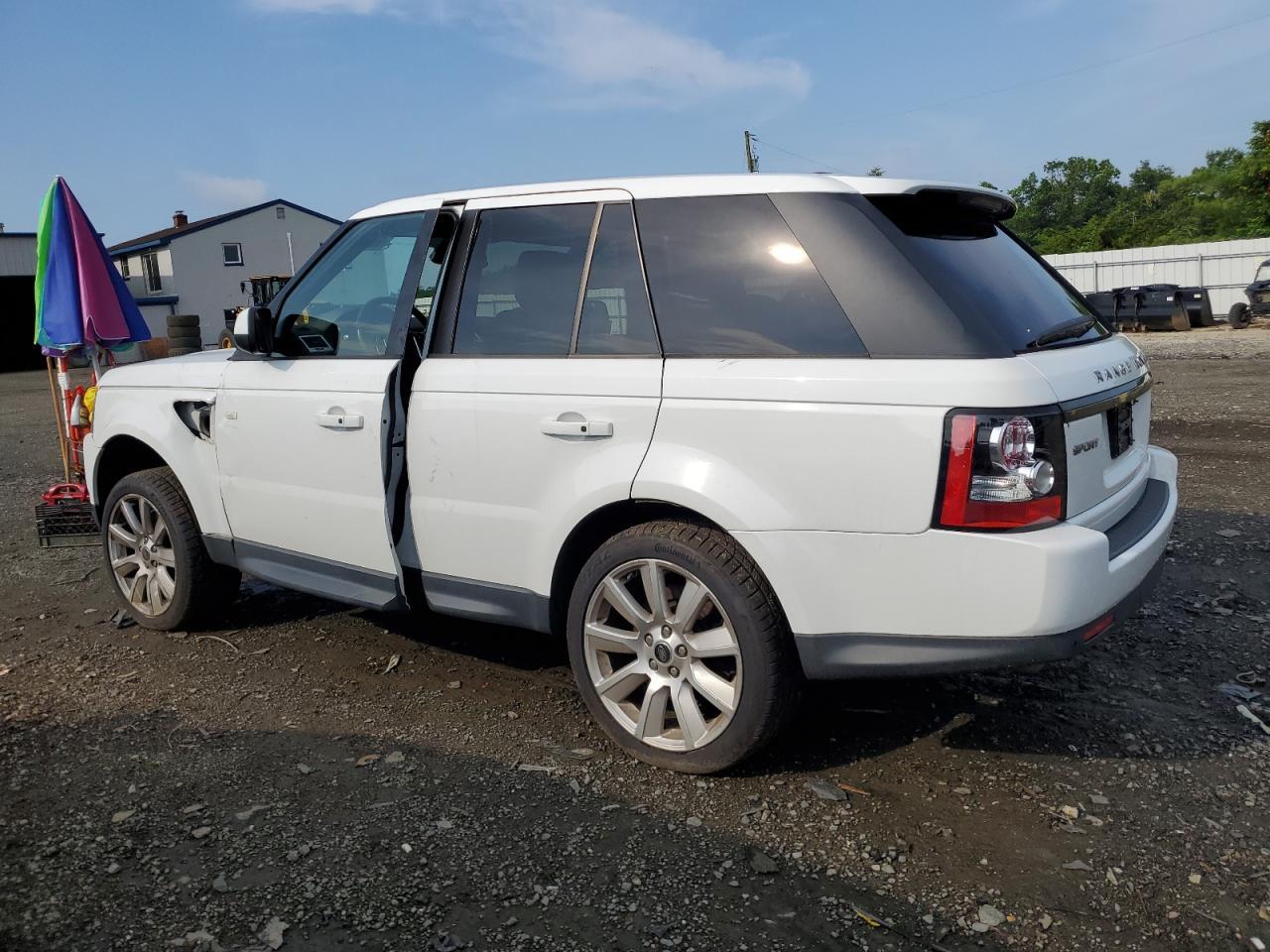 2013 Land Rover Range Rover Sport Hse - Image 2