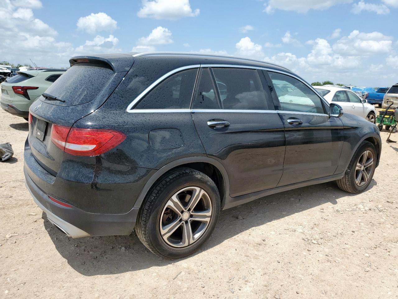 2017 Mercedes-Benz Glc 300 - Фото 3