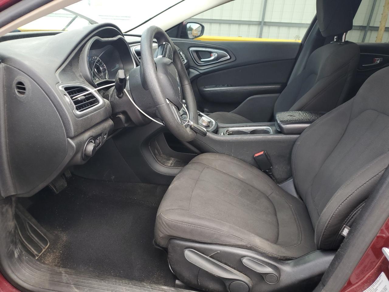 2015 Chrysler 200 Limited - Фото 7