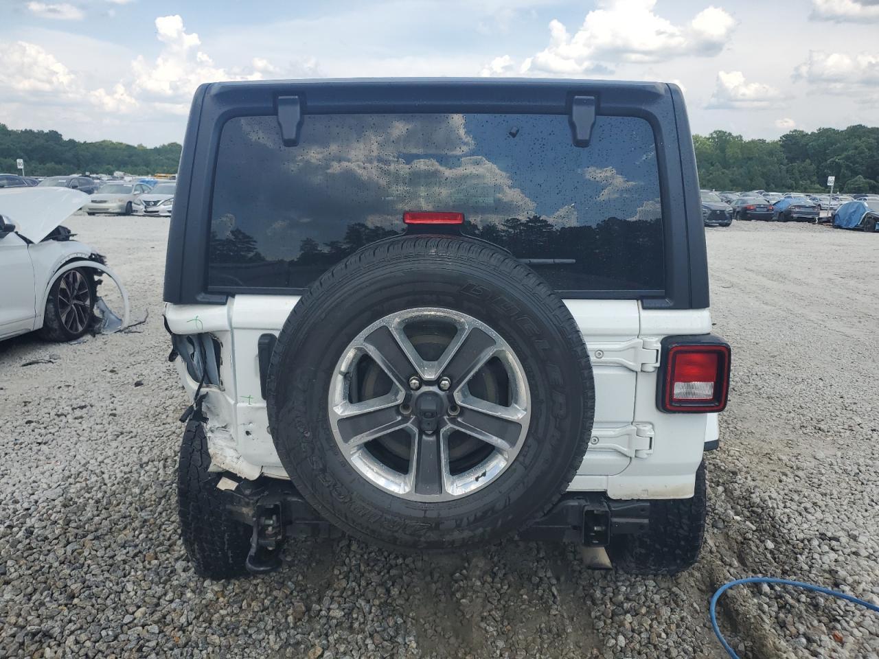 2019 Jeep Wrangler Unlimited Sahara - Image 6