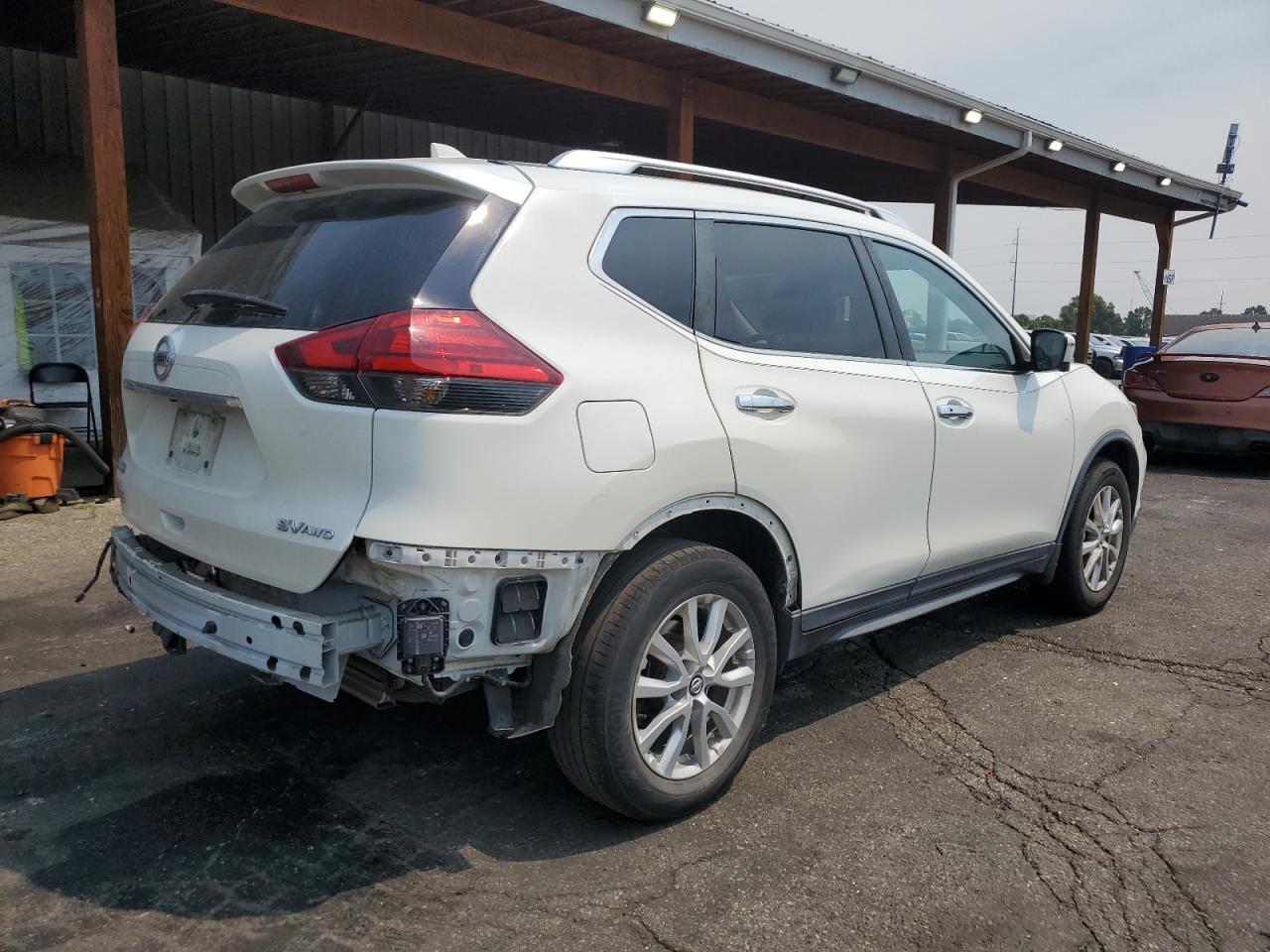 2017 Nissan Rogue S - Фото 3