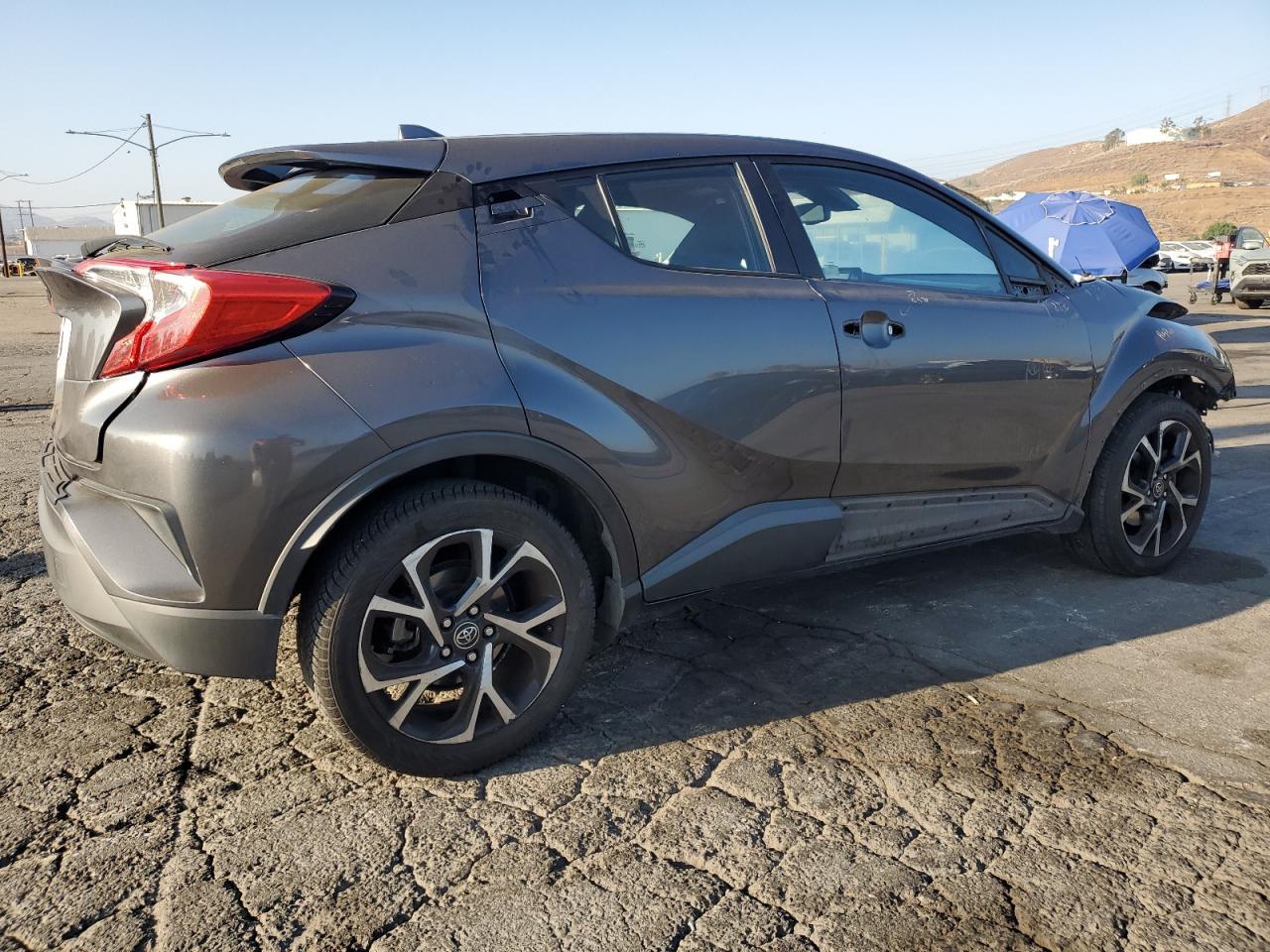 2018 Toyota C-Hr Xle - Image 3
