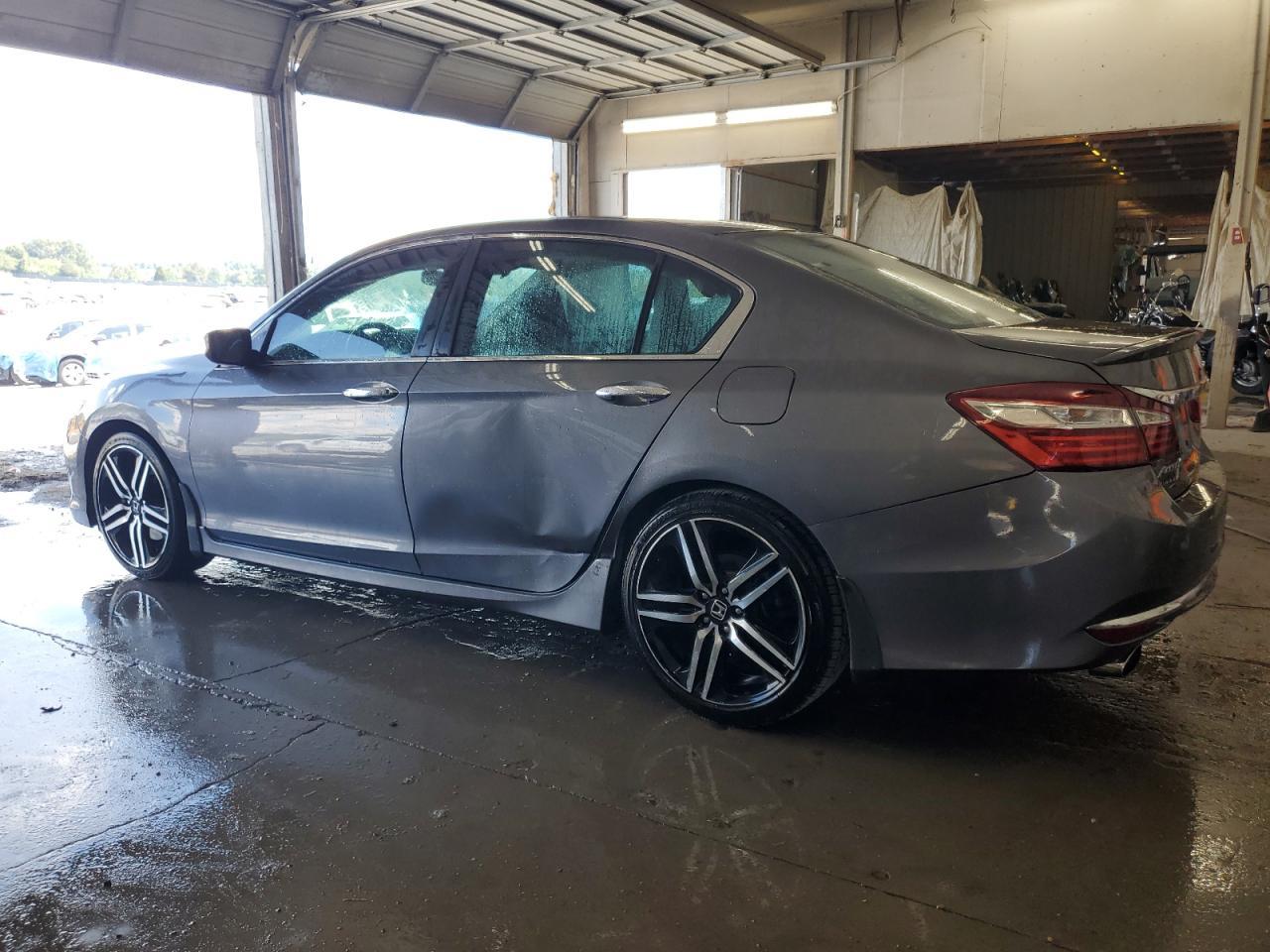 2016 Honda Accord Sport - Фото 2