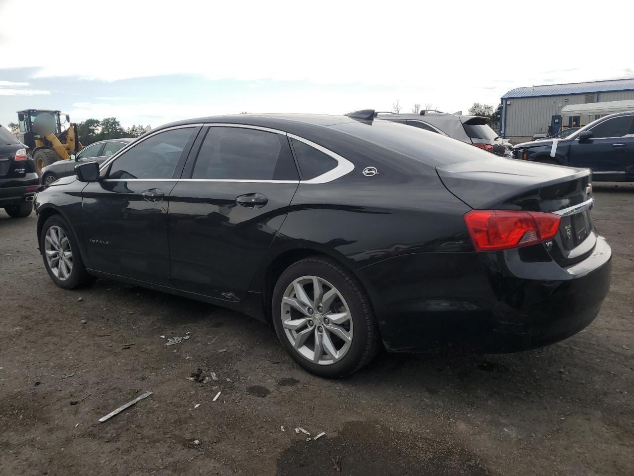 2019 Chevrolet Impala Lt - Image 2