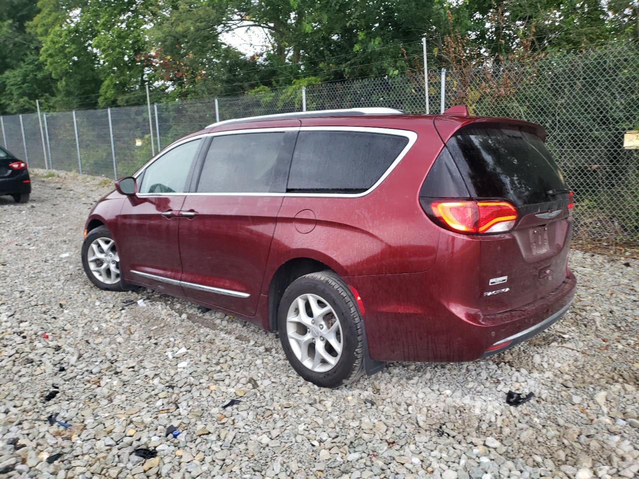 2018 Chrysler Pacifica Touring L Plus - Фото 2