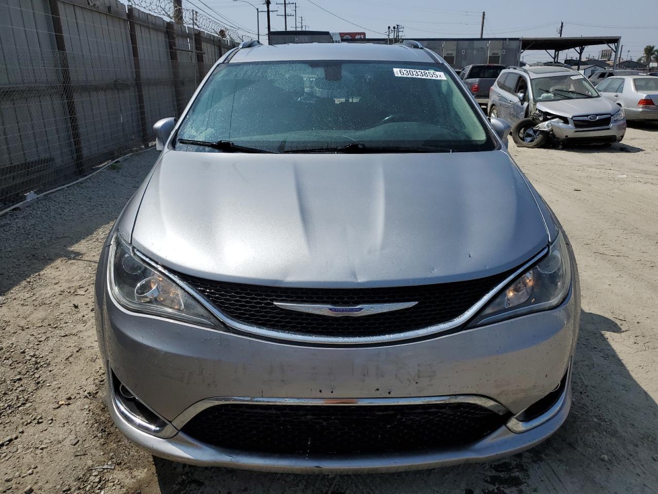 2020 Chrysler Pacifica Touring L - Image 5