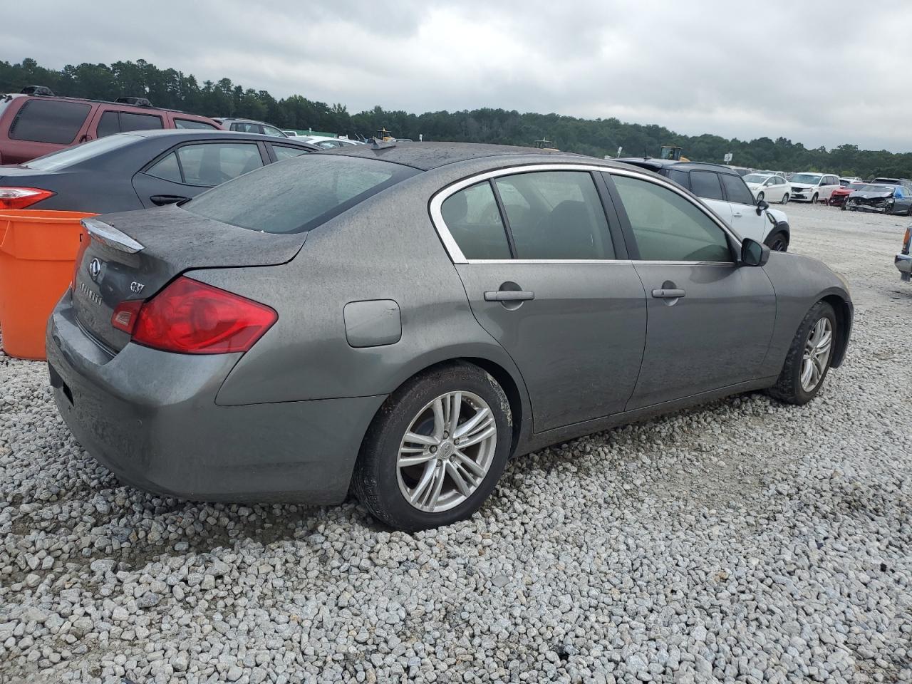 2011 Infiniti G37 Base - Image 3