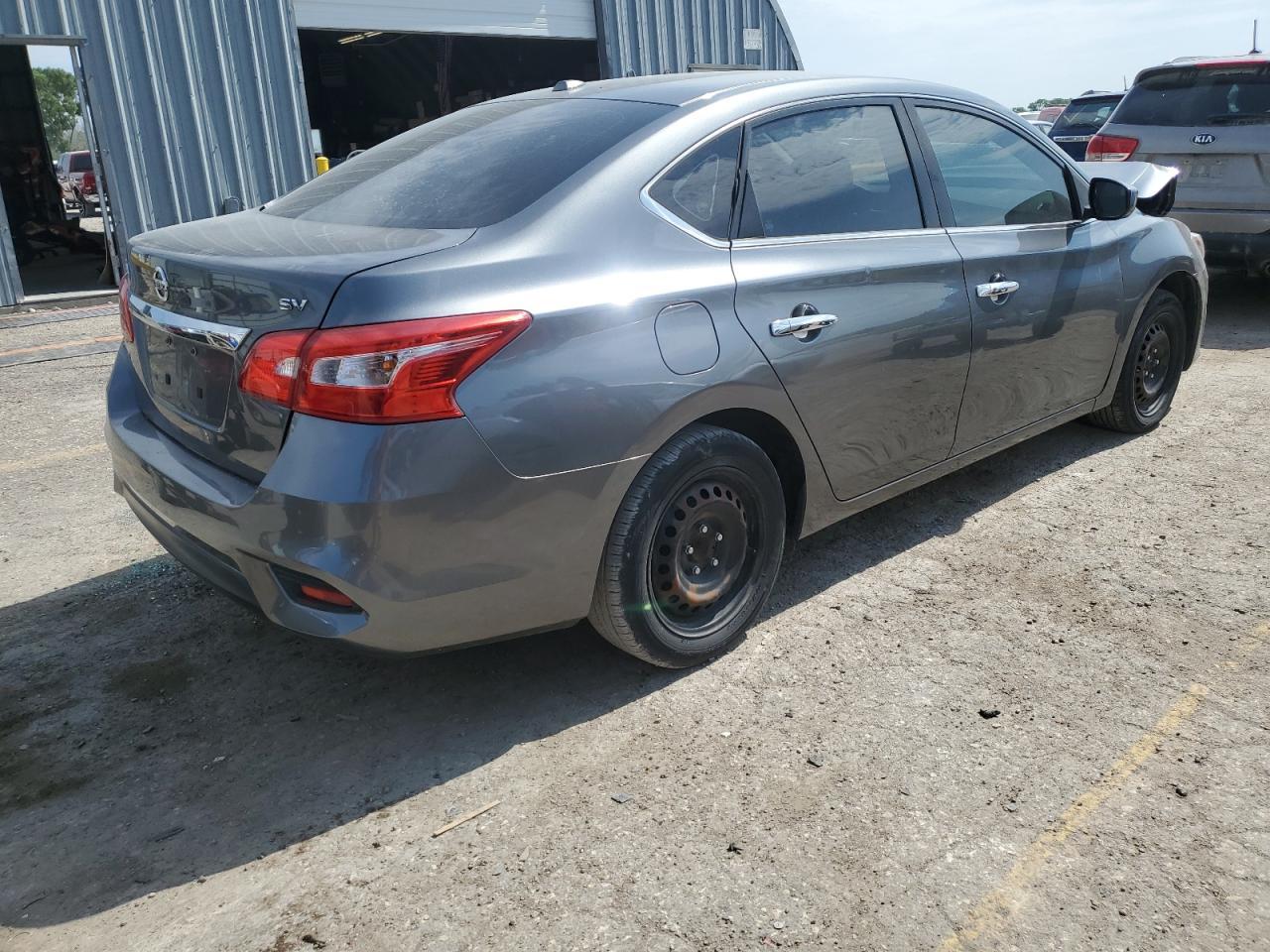 2017 Nissan Sentra S - Фото 3