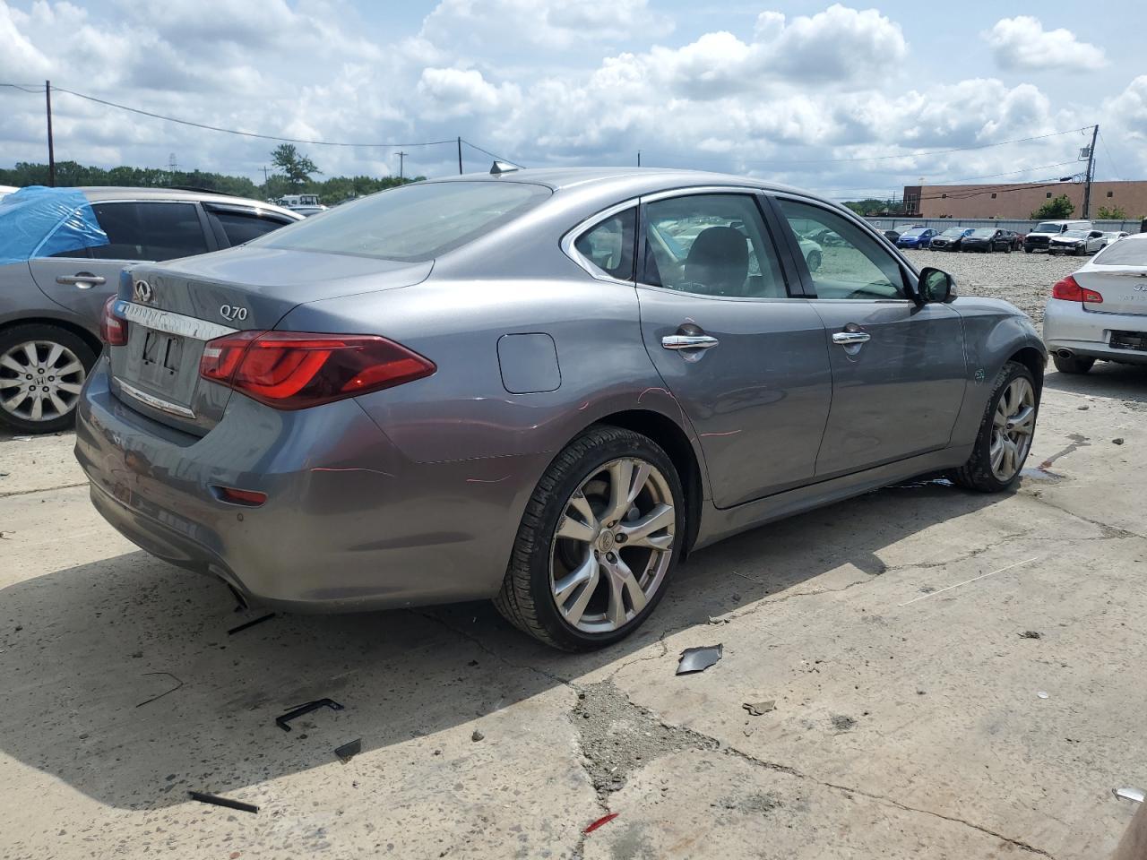2015 Infiniti Q70 3.7 - Фото 3