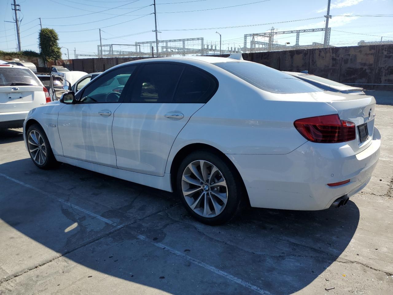 2015 BMW 528 I - Фото 2