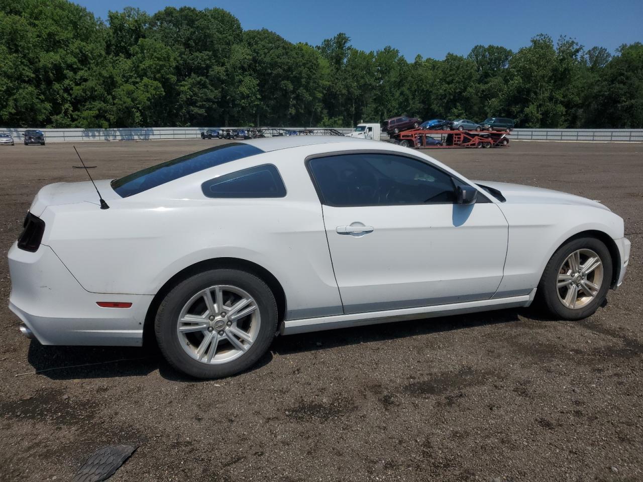 2014 Ford Mustang - Фото 3