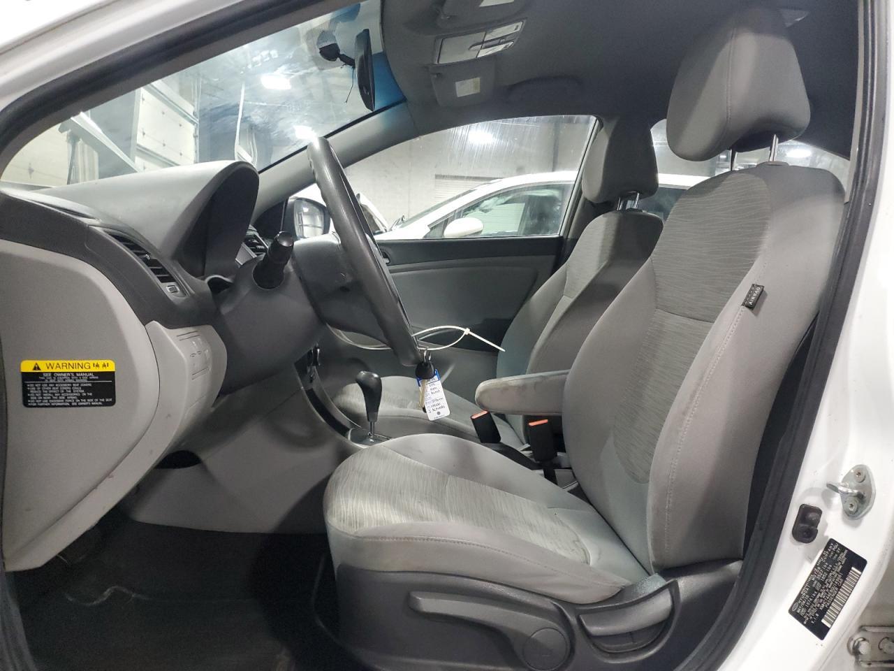 2016 Hyundai Accent Se - Фото 7