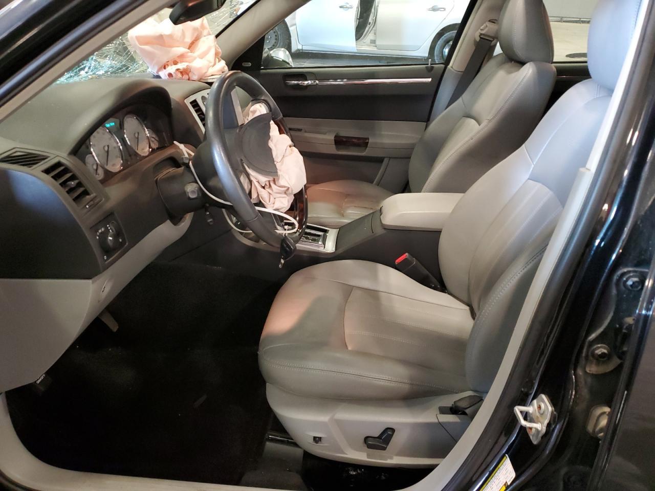 2007 Chrysler 300C - Фото 7