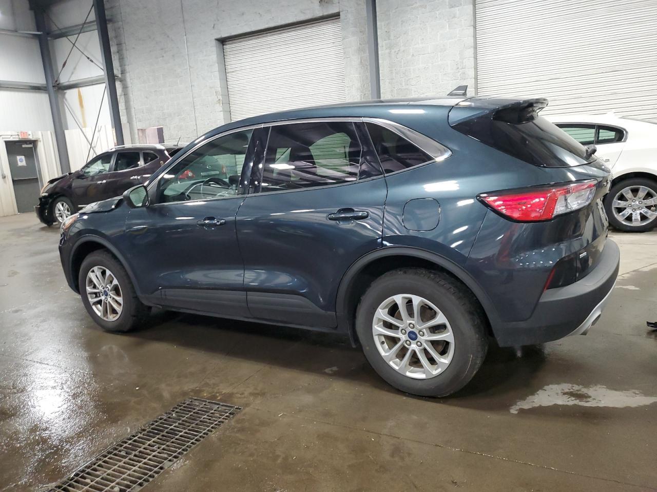 2022 Ford Escape Se - Фото 2