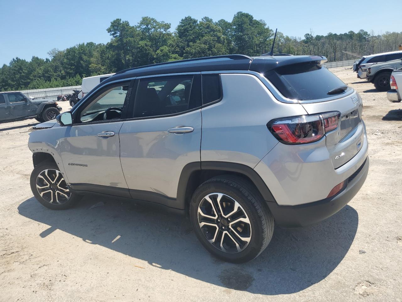 2022 Jeep Compass Limited - Фото 2