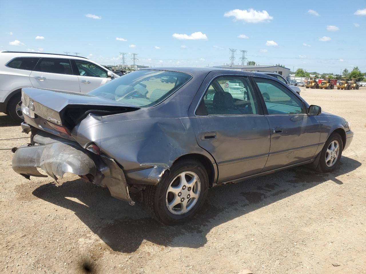 1999 Toyota Camry Ce - Фото 3