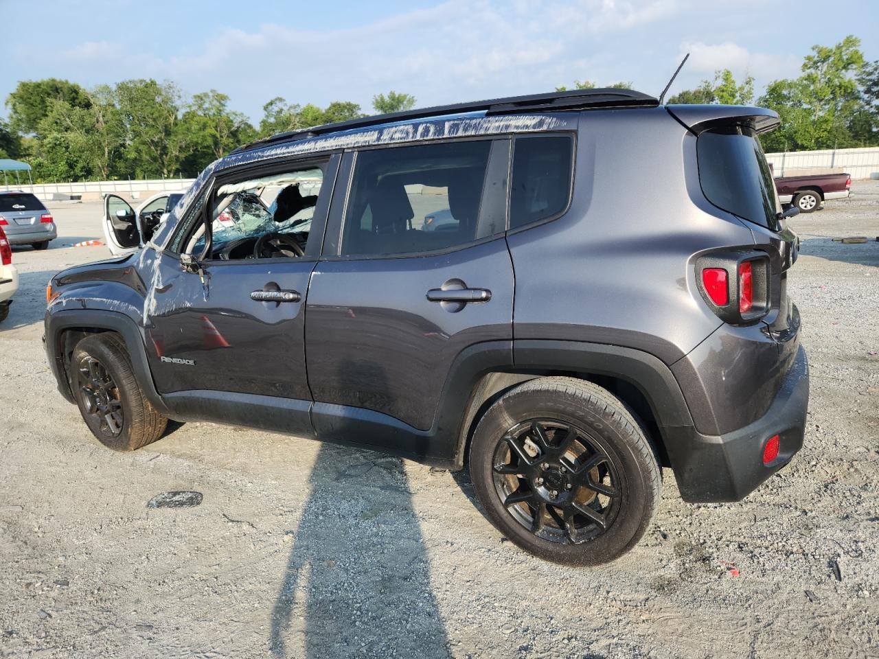 2020 Jeep Renegade Latitude - Фото 2