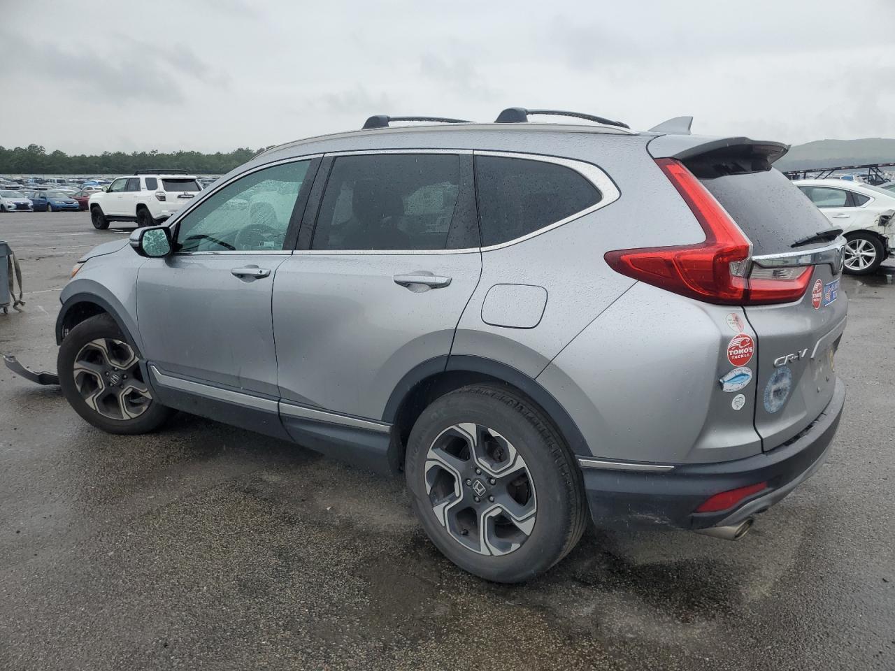 2019 Honda Cr-V Touring - Image 2