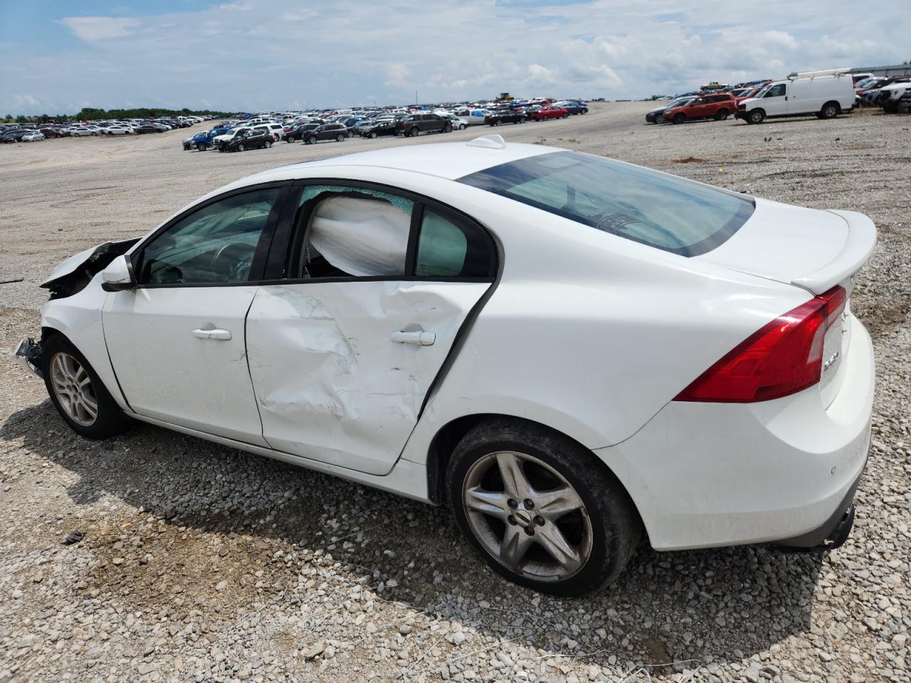 2017 Volvo S60 Dynamic - Image 2