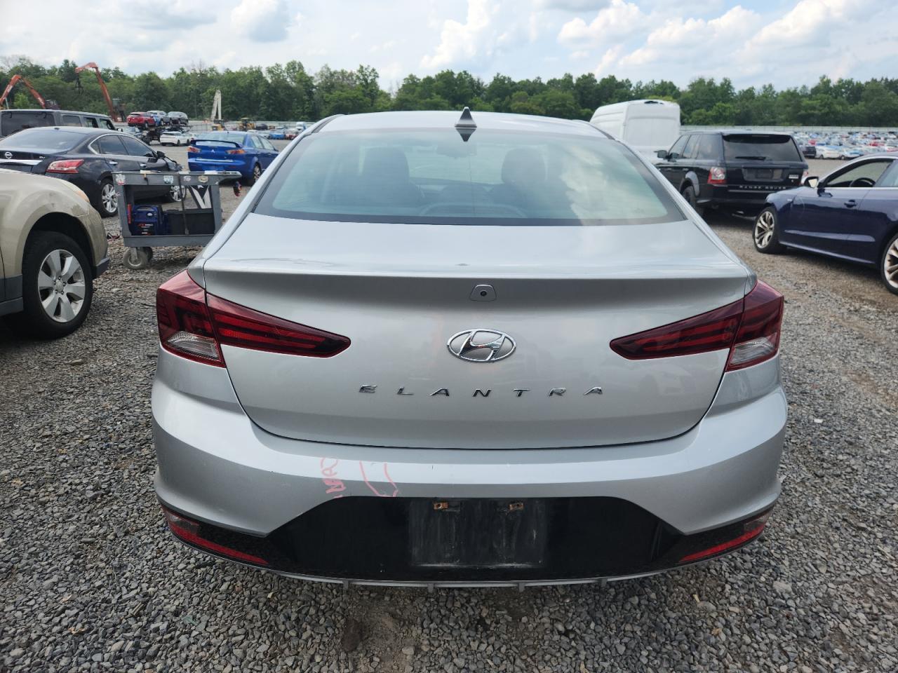 2020 Hyundai Elantra Sel - Фото 6