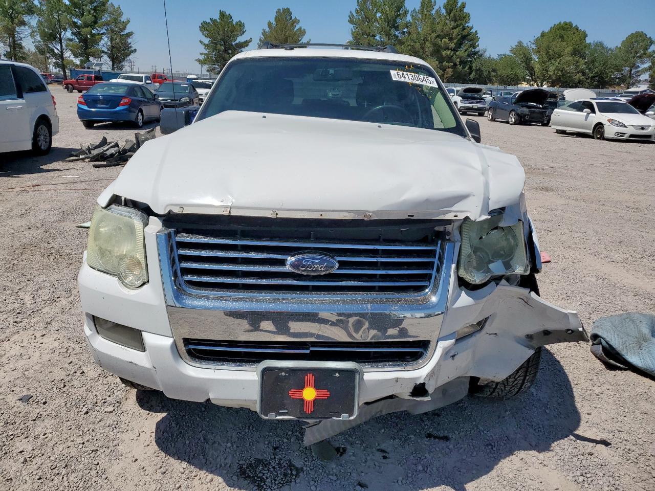2010 Ford Explorer Xlt - Image 5