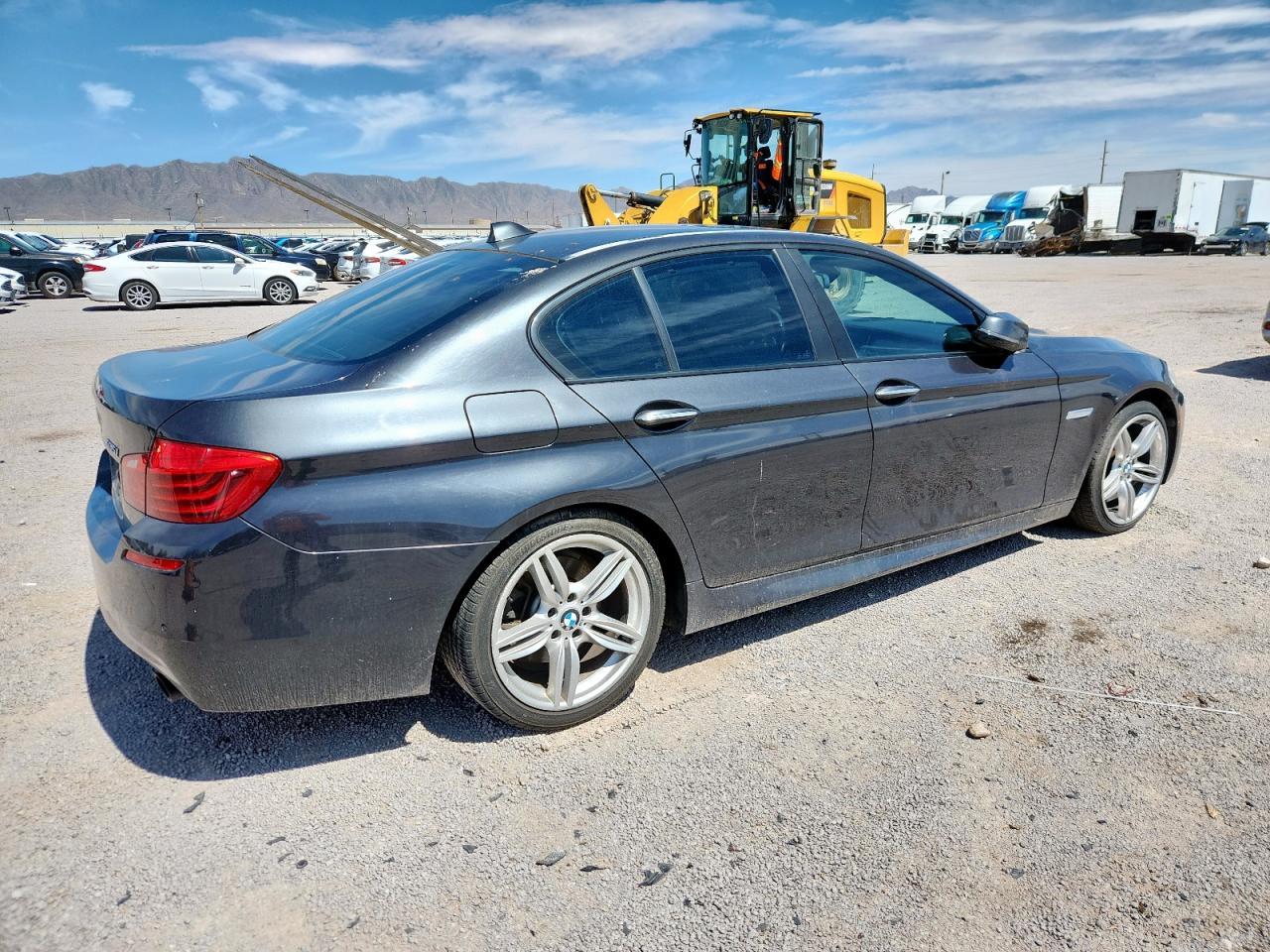 2015 BMW 535 I - Фото 3