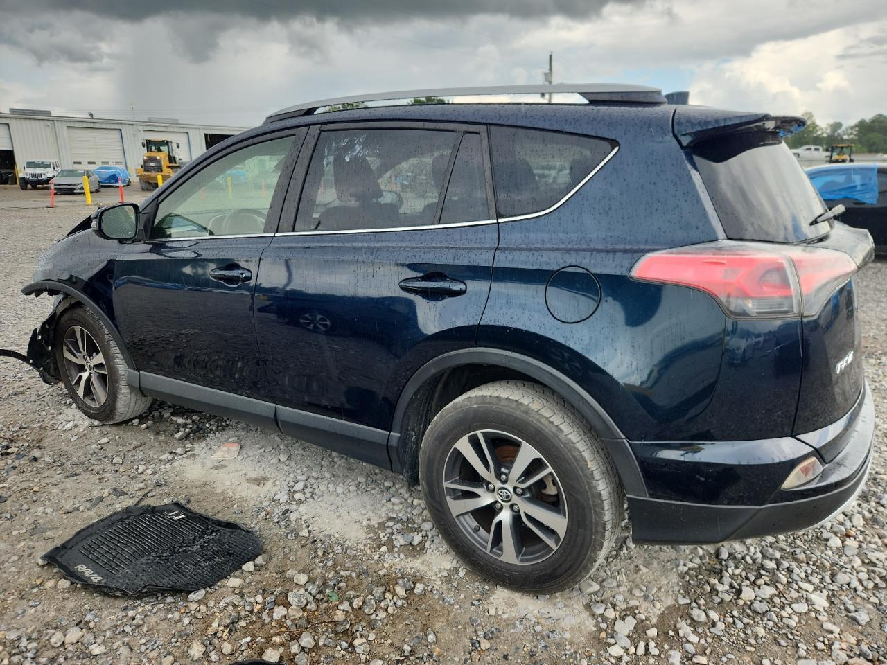2018 Toyota Rav4 Adventure - Фото 2