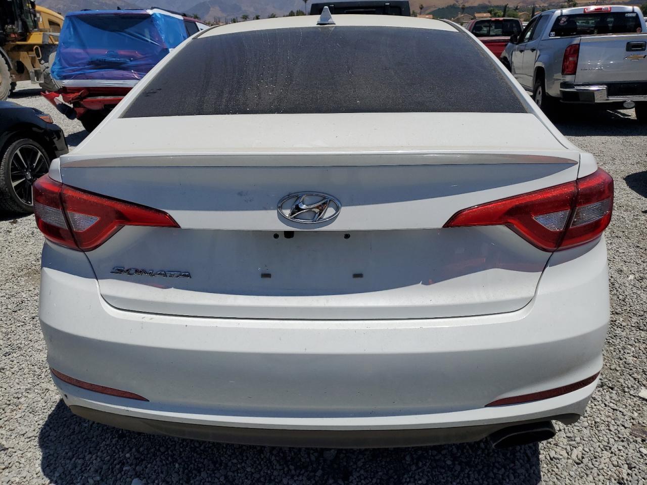 2017 Hyundai Sonata Se - Image 6